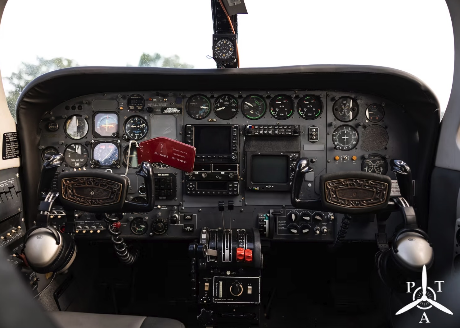 Cessna 340A image 1